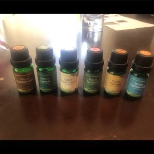 Essential Oil Sets by ESSLUX